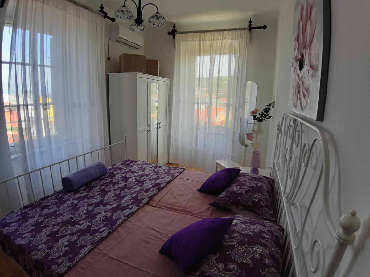 Apartment Palazzo Sare Vrbnik  Ngoại thất bức ảnh