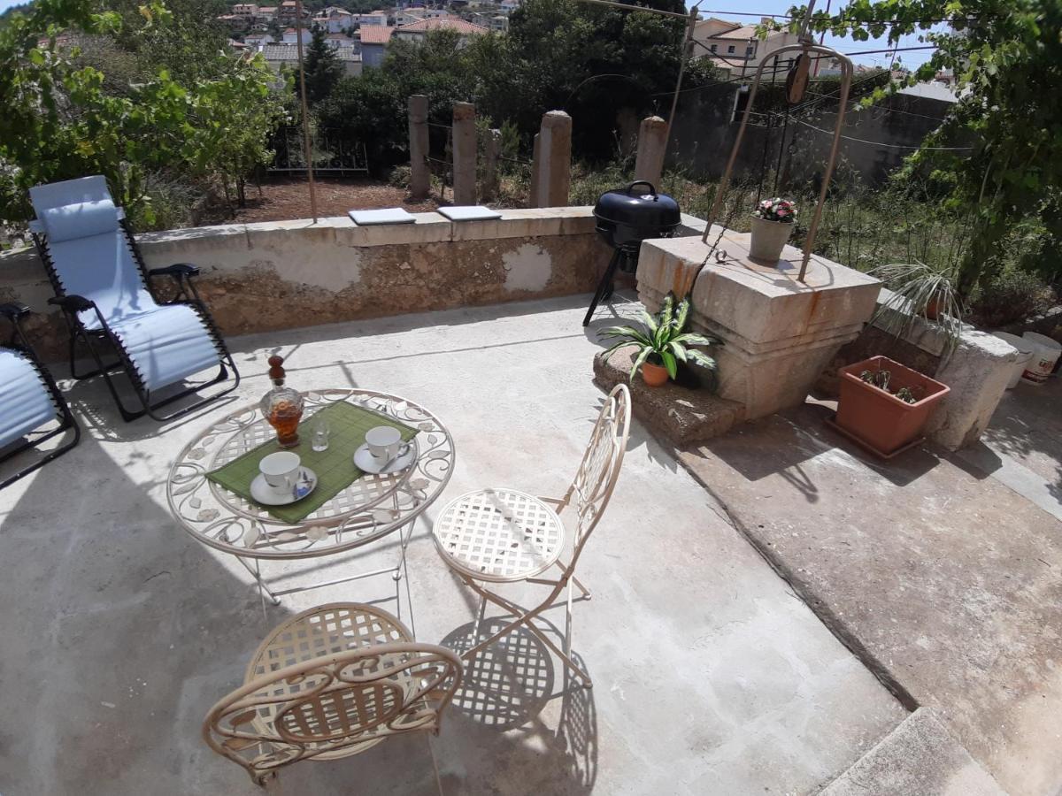 Apartment Palazzo Sare Vrbnik  Ngoại thất bức ảnh