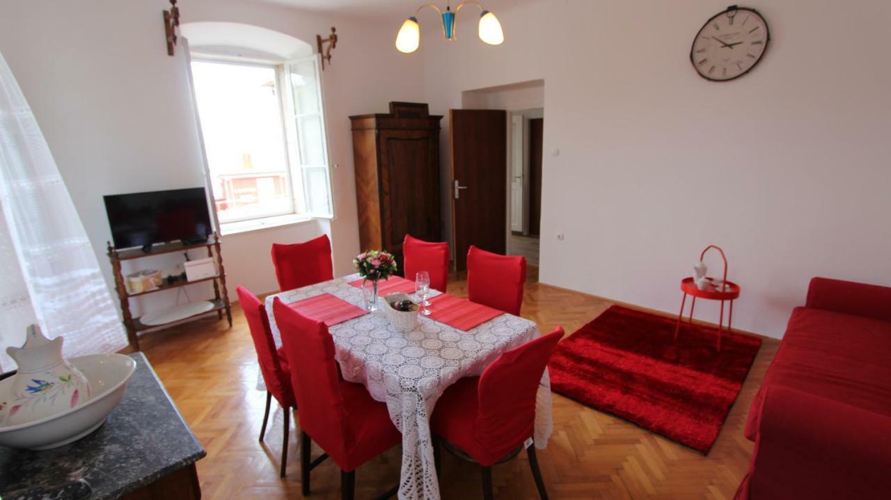 Apartment Palazzo Sare Vrbnik  Ngoại thất bức ảnh
