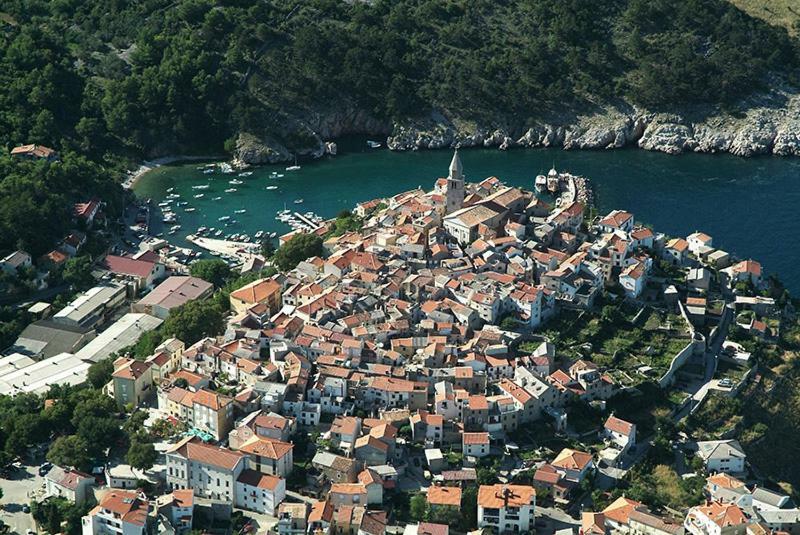 Apartment Palazzo Sare Vrbnik  Ngoại thất bức ảnh